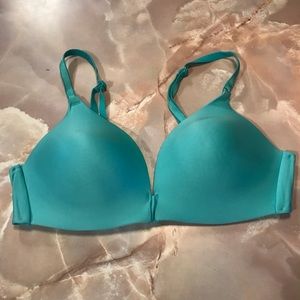 Victoria’s secret light blue silky size 34B❤️
